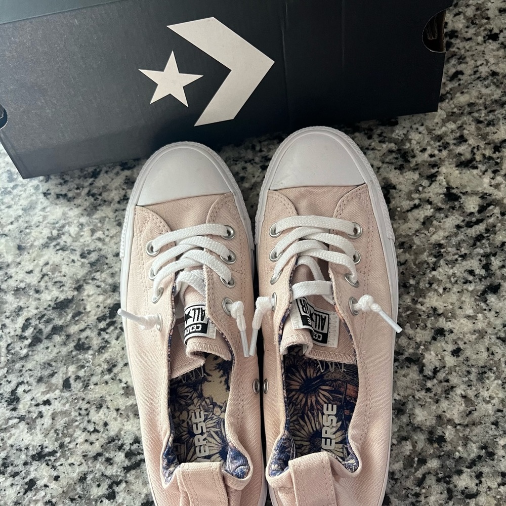 Gently Used Converse Allstar Shoes!